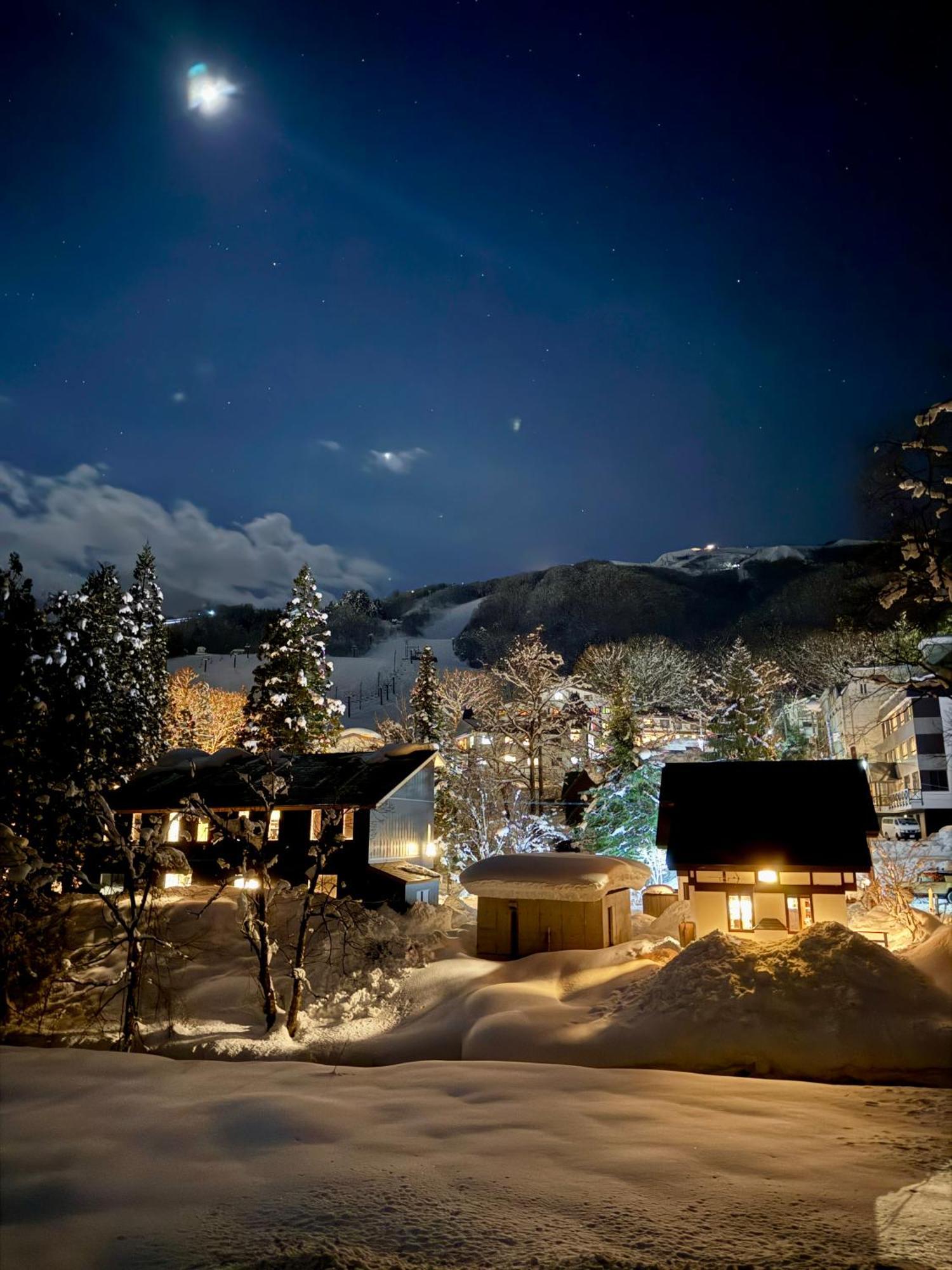Zen Chalets Hakuba Luaran gambar
