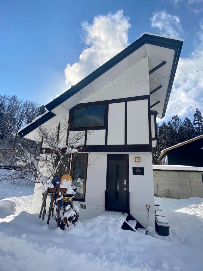 Zen Chalets Hakuba Luaran gambar